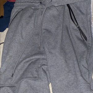 Grey sweatshorts